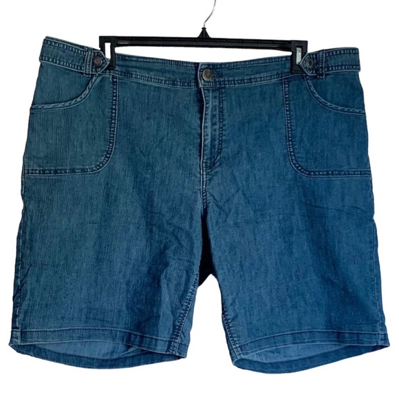 Avenue Pants - Avenue Medium Rise Stretch Blue Jean Shorts